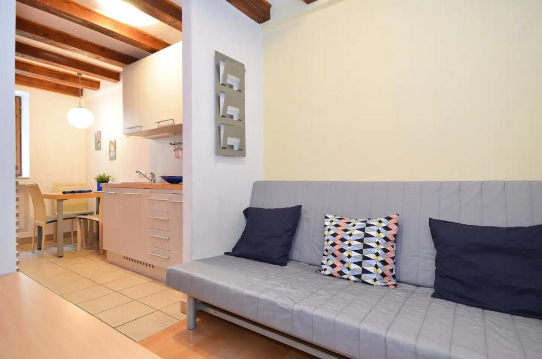 Seaside Marcella Apartment